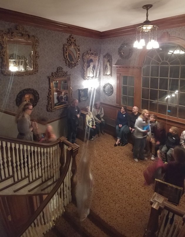 Des Fantômes Pris En Photo Au Célèbre Hôtel Stanley Au Colorado ...