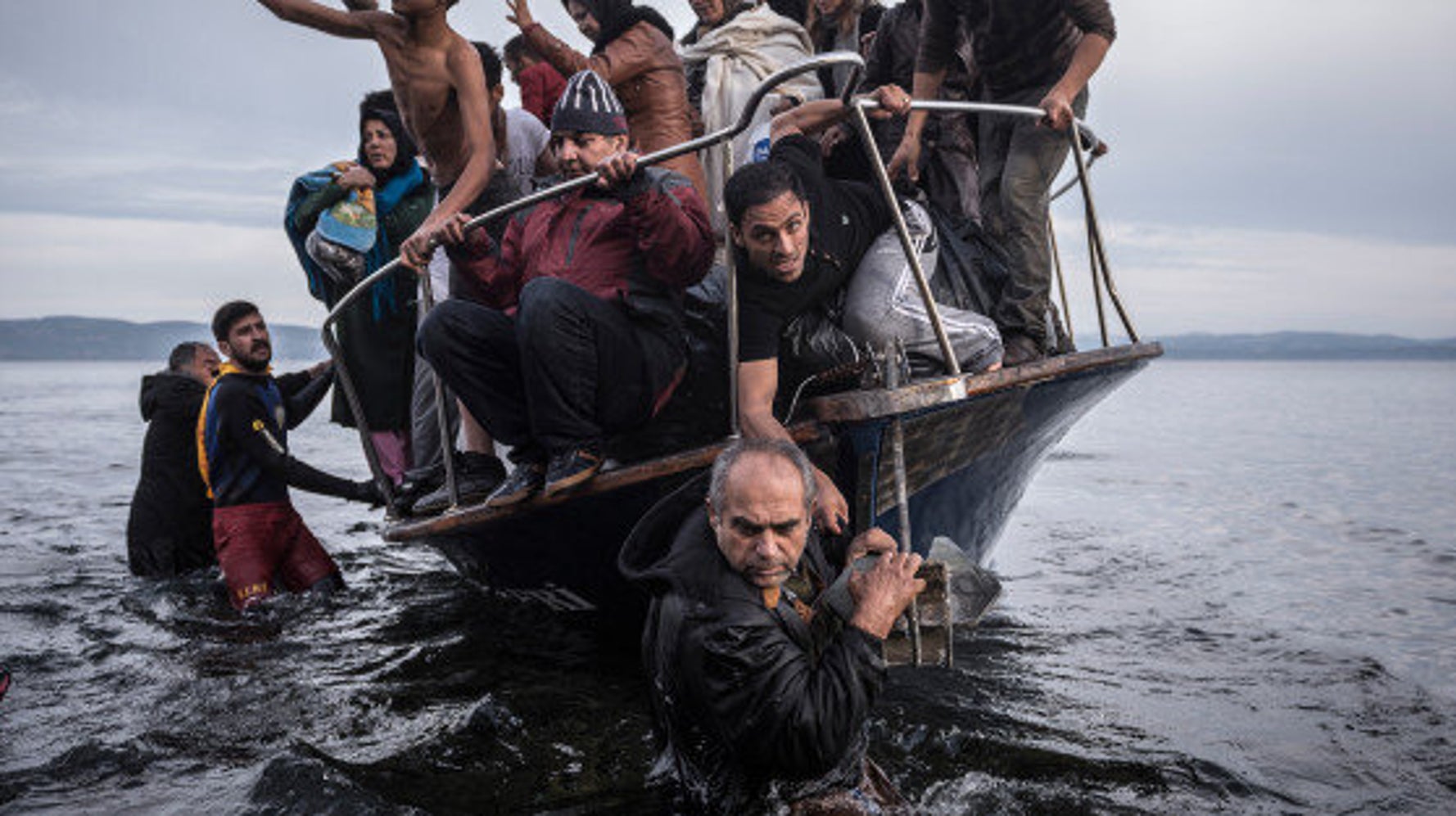 Le Radeau De La Méduse Film Cette photo incroyable, digne du «Radeau de la méduse», gagne le prix
