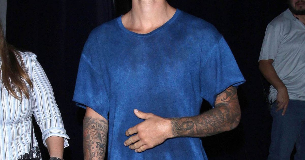  Justin  Bieber  recouvre son torse d un tatouage  immense 