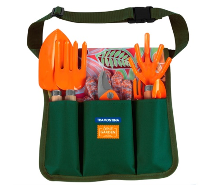 Este kit de jardinagem do site da Casa&Construção <a href="https://www.cec.com.br/ferramentas/acessorios-para-ferramentas/kit-para-jardim-com-8-pecas?produto=1230929&utm_content=ferramentas&utm_medium=cpc&utm_campaign=GoogleShop&utm_source=google-shopping&idpublicacao=791d2005-d206-4804-b297-71cab438caf1&gclid=EAIaIQobChMI74jAhvT_4QIViYeRCh1U_w_MEAQYAyABEgLFuPD_BwE" target="_blank" rel="noopener noreferrer">custa R$ 114,99</a>. 