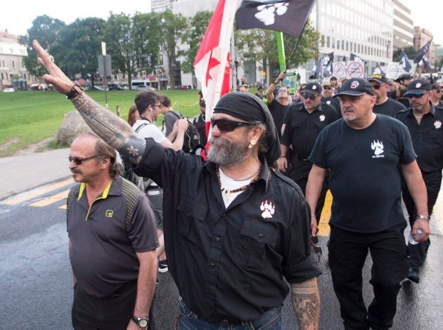 Le groupe d'extrême-droite, La Meute, manifeste à Québec le 20 août 2017.