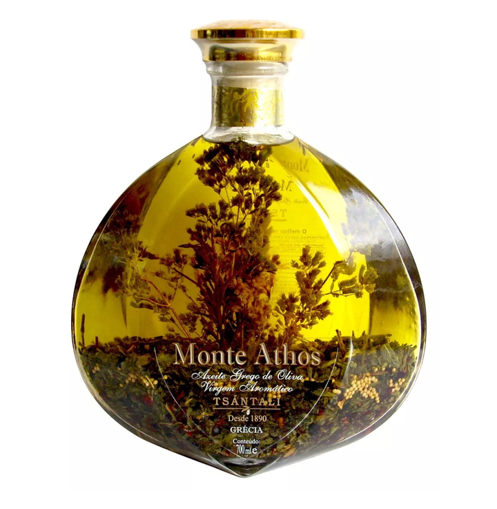 Azeite De Oliva Grego Virgem com especiarias da marca Monte Athos <a href="https://produto.mercadolivre.com.br/MLB-1059734806-azeite-de-oliva-grego-virgem-2-especiarias-monte-athos-_JM?matt_tool=94296781&matt_word&gclid=CjwKCAjwqqrmBRAAEiwAdpDXtNYKMlv90kmL_qdZy283UkOdqySRuv-4mScrTcZCGo18HQpfeaEClBoCJiwQAvD_BwE&quantity=1" target="_blank" rel="noopener noreferrer">custa R$274,90</a>.