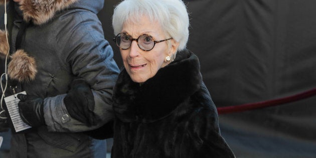 Janine Sutto est décédée en mars 2017 à l'âge vénérable de 95 ans.