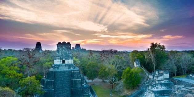 Au Guatemala, une citée Maya de plus de 2000 km² découverte sous la jungle.