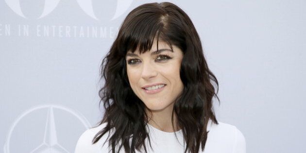 Actress Selma Blair poses at The Hollywood Reporter's Annual Women in Entertainment Breakfast in Los Angeles, California December 9, 2015. REUTERS/Danny Moloshok