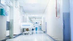 BLOGUE Pourquoi embaucher des consultants pour « réparer » notre système de santé mal en