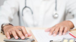 BLOGUE Quels critères pour penser le salaire des médecins?