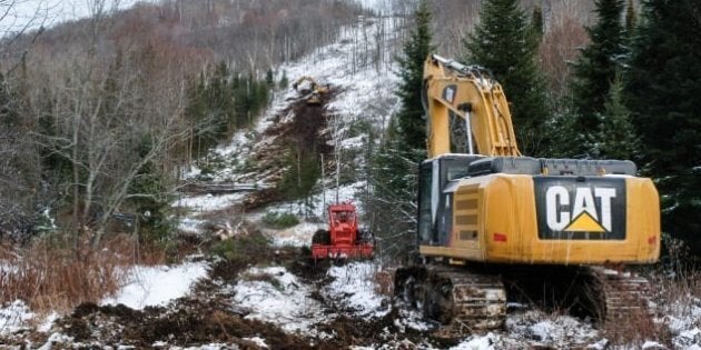 Pourquoi M. Couillard boude-t-il la région des Laurentides?