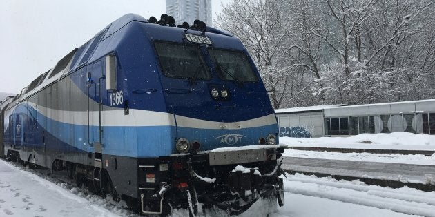 Trois Scenarios Etudies Pour Que Le Rem Ne Bloque Pas Le Train De L Est Huffpost Quebec Politique