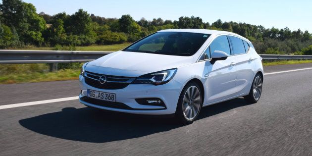 Une Opel Astra aurait roulé à 696 km/h dans une zone de 50 km/h, selon la police belge.