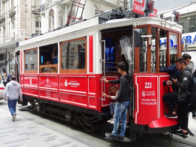 Le tramway historique de l'avenue İstiklal.