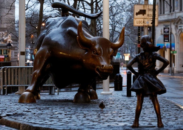 En mars 2017, la statue d'une petite fille est apparue devant le célèbre taureau de Wall Street. L'initiative visait à encourager plus d'entreprises du monde de la finance à engager des femmes dans des rôles décisionnels.