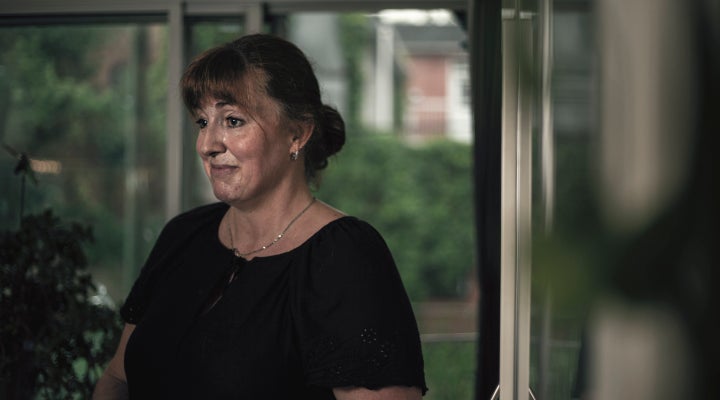 Susan Sproule ne comprend pas comment sa plainte pour harcèlement s'est transformée en congédiement.