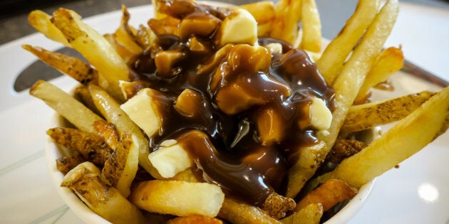 Le chroniqueur a toutefois oublié de parler du cliché préféré des Français sur leurs «cousins québécois», la poutine.