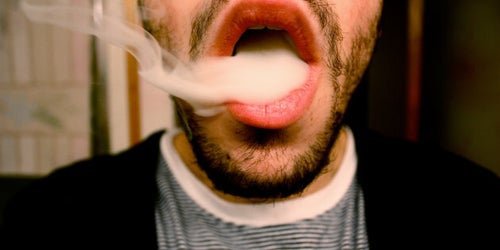S'initier au cannabis sans tomber dans les vapes | HuffPost Vivre