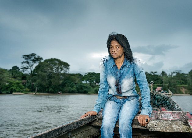 Maria do Socorro milite avec les communautés contre les usines d'aluminium, qui seraient responsables de la pollution de l'eau dans le village de Barcarena, au Brésil.