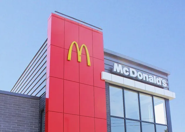 Huit Bonnes Raisons De Postuler Chez Mcdonald S Huffpost Quebec Vivre