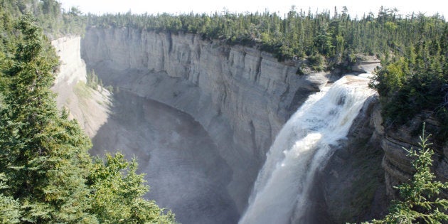 Après avoir soustrait Anticosti à l'exploration pétrolière et gazière l'an dernier, le gouvernement du Québec a annoncé en juin qu'il tournait le dos à cette filière en mettant un terme définitif à l'exploitation des gaz de schiste par fracturation.