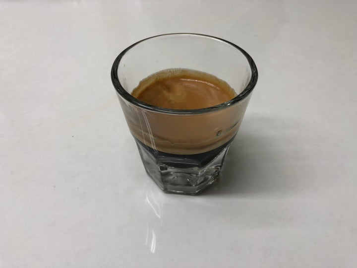 Comment faire un espresso simple court?  Barista Microtorréfacteur - Café  Barista