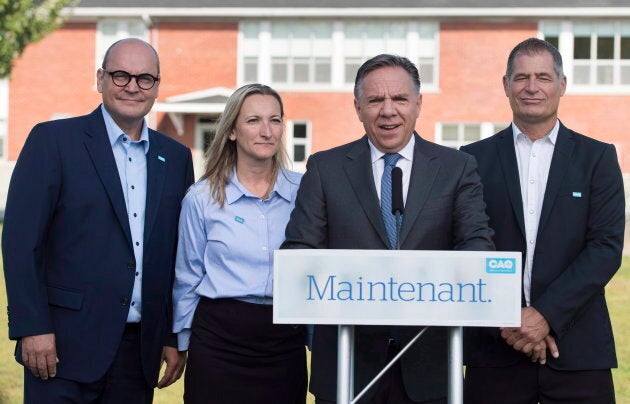 Marilyne Picard aux côtés du chef de la CAQ François Legault pendant la campagne électorale.