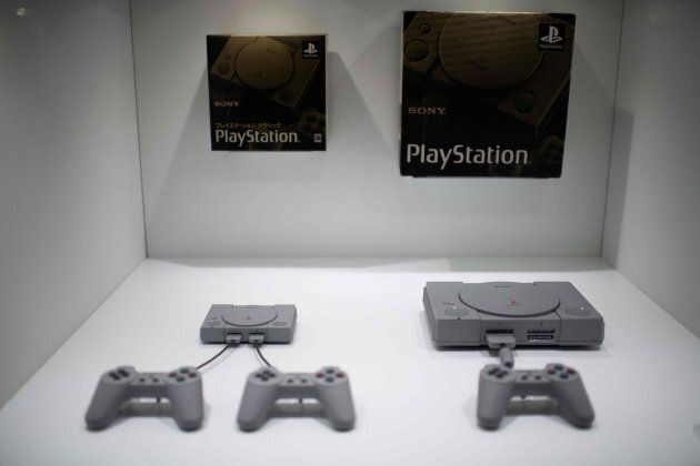 La Playstation Classic est 45% plus petite que l'originale parue en 1994.