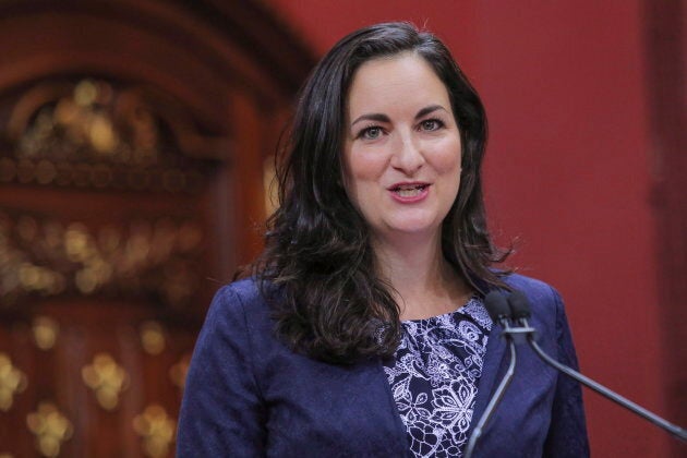 La députée libérale Marie Montpetit se désole de voir que la première action en environnement de la CAQ serait de réduire les objectifs de lutte aux GES.