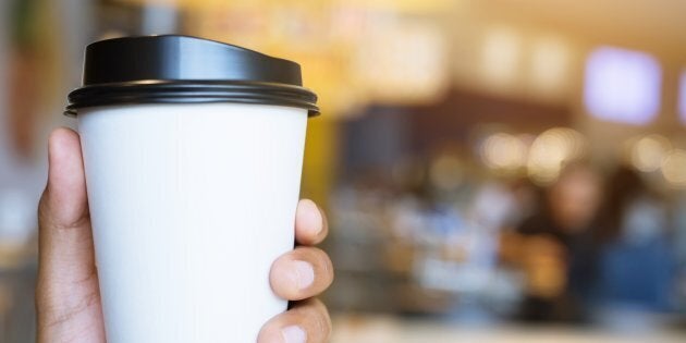 Montréal: bientôt une «taxe» sur les tasses à café jetables?