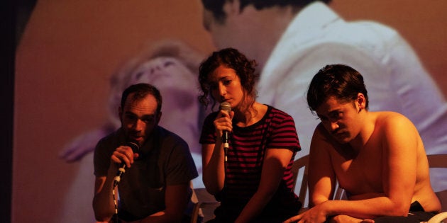 Cinquante ans plus tard, la pièce est présentée au théâtre La Chapelle à Montréal avec de tout jeunes acteurs, bien plus jeunes que les personnages qu'ils incarnent.