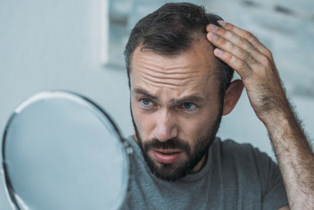 Consulter votre médecin si vous remarquez que vous perdez beaucoup de cheveux que d'habitude.