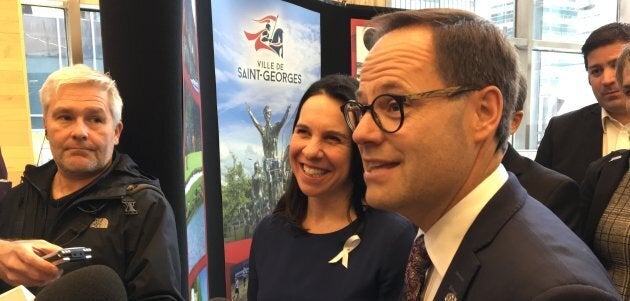 Alexandre Cusson, maire de Drummondville et président de l'UMQ, avec Valérie Plante, mairesse de Montréal.