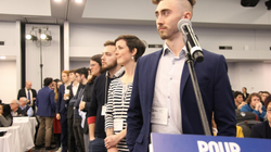 Le Parti québécois à la croisée des