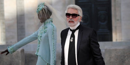 Karl Lagerfeld transforme sans ses fameux verres fumes HuffPost Vivre