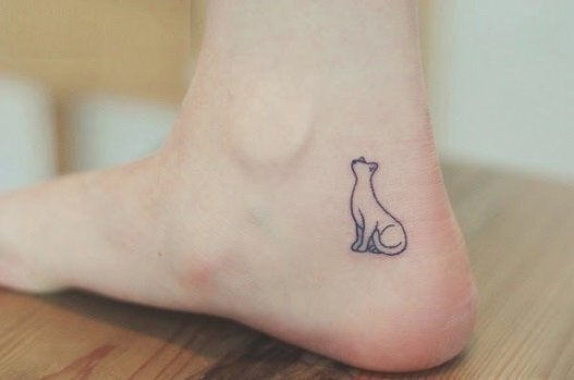 15 Jolis Tatouages De Chat Reperes Sur Pinterest Pour Inspiration Huffpost Null