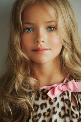 A 10 ans, Kristina Pimenova est la plus belle petite fille du monde selon  Google