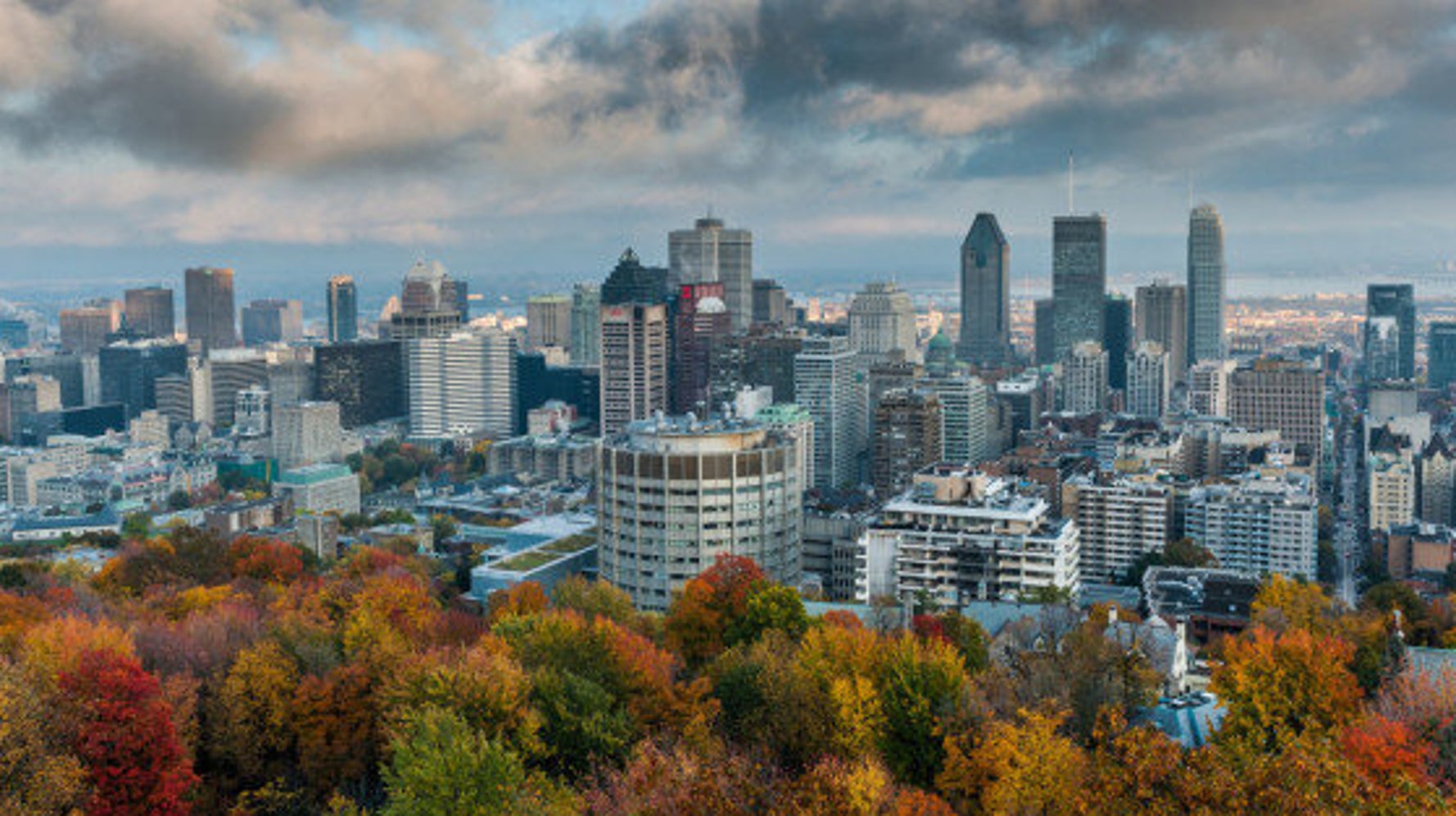 Élections fédérales 2015 Le Grand Montréal vire au rouge, rejette les