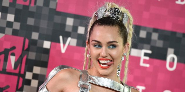 Miley Cyrus arrives at the MTV Video Music Awards at the Microsoft Theater on Sunday, Aug. 30, 2015, in Los Angeles. (Photo by Jordan Strauss/Invision/AP)