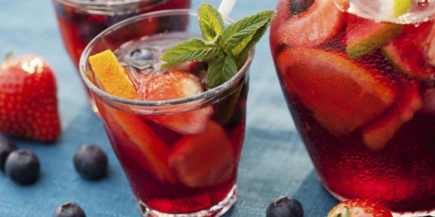 Refreshing sangria (punch) with fruits