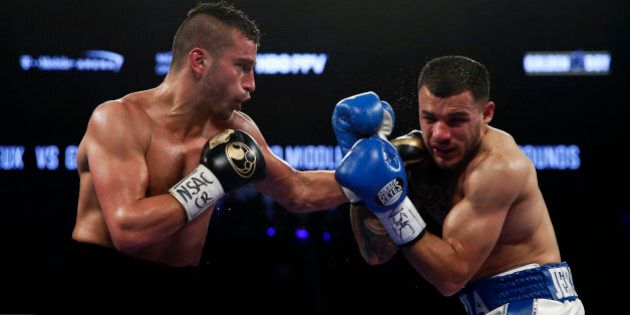 Boxing - David Lemieux v Glen Tapia - T-Mobile Arena, Las Vegas, United States of America - 7/5/16David Lemieux and Glen Tapia in actionAction Images via Reuters / Andrew CouldridgeLivepicEDITORIAL USE ONLY.