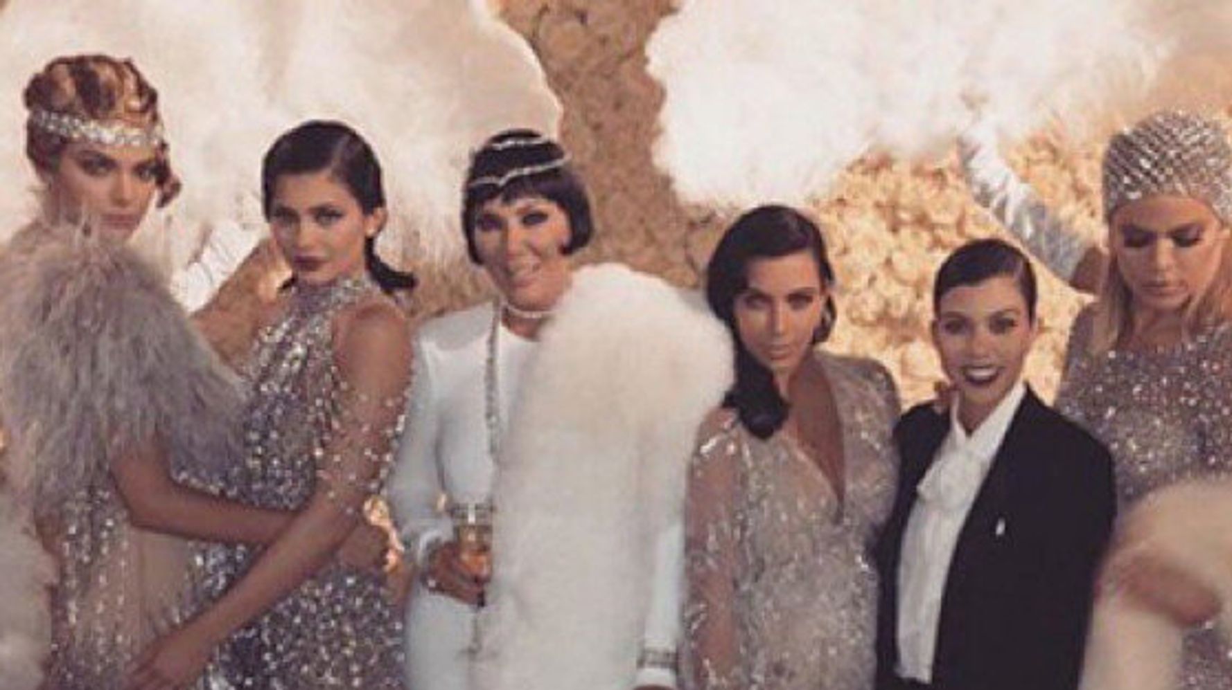 Les Kardashian révèlent leur carte de Noël  HuffPost Vivre