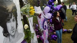 Pourquoi la mort des célébrités peut conduire à la dépression et même au