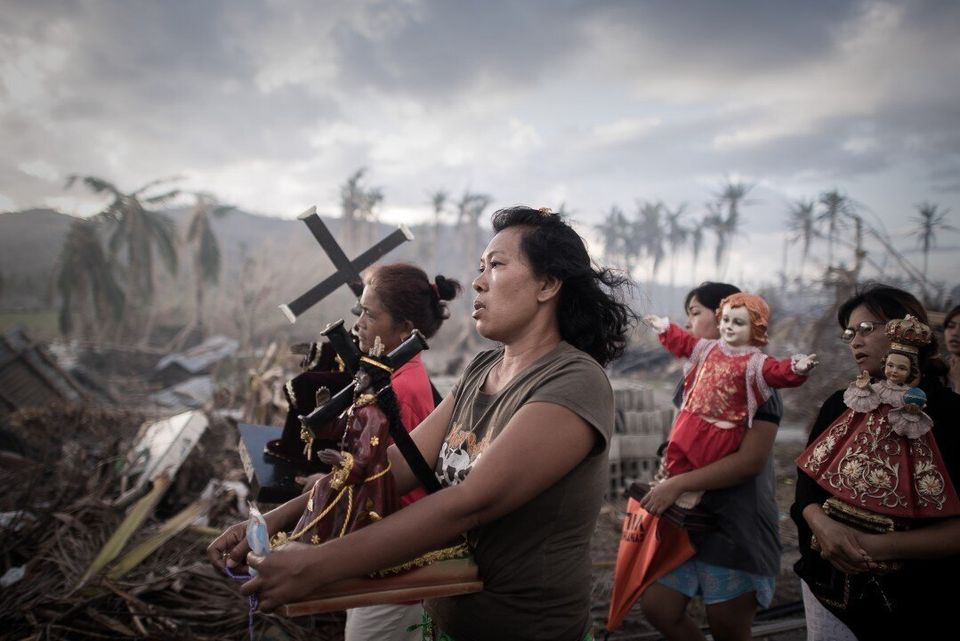 Supervivientes del tifón de Filipinas