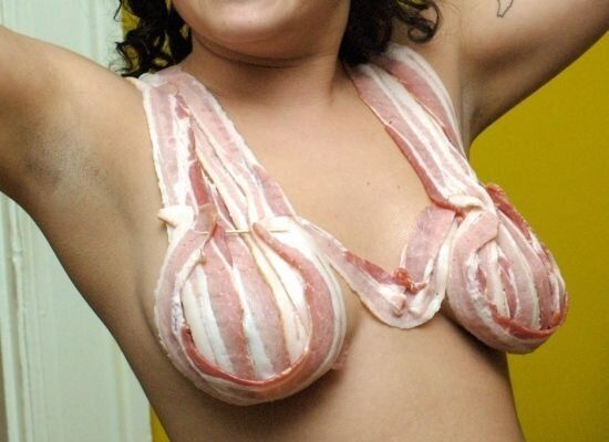 Le soutien-gorge bacon