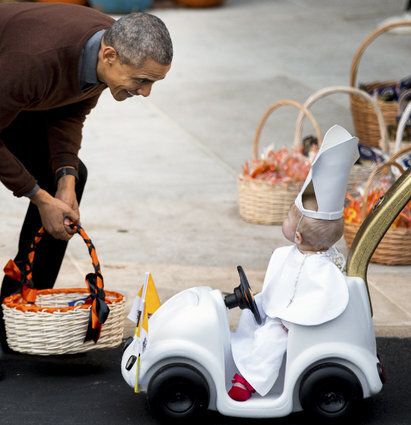 APTOPIX Obama Halloween
