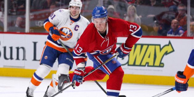 MONTREAL, QC - NOVEMBER 22: Alexander Semin #13 of the Montreal Canadiens takes a shot in the NHL game against the New York Islanders at the Bell Centre on November 22, 2015 in Montreal, Quebec, Canada. (Photo by Philippe Bouchard/NHLI via Getty Images)
