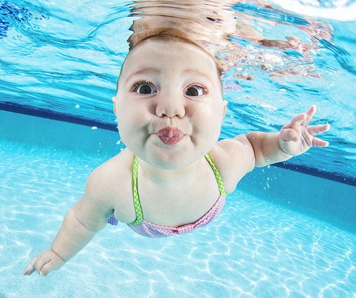 Couper Les Ongles De Ce Bebe A Vire Au Fou Rire Video Huffpost Null