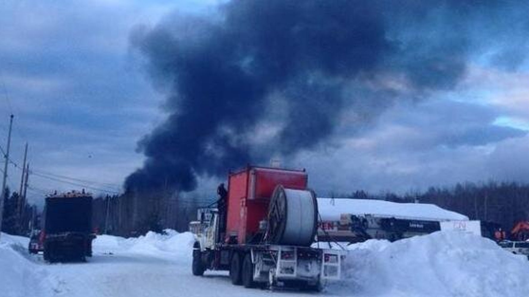 Écoulement de pétrole confirmé à Gogama (VIDÉO) HuffPost Québec Nouvelles