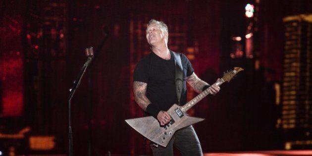 Metallica performs during 'The Concert for Valor' on the National Mall November 11, 2014 in Washington, DC. AFP PHOTO/Brendan SMIALOWSKI (Photo credit should read BRENDAN SMIALOWSKI/AFP/Getty Images)