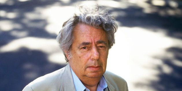 PARIS - SEPTEMBER 16: Canadian writer Mordecai Richler poses on September 16,1999 in Paris,France. (Photo by Ulf Andersen/Getty Images)