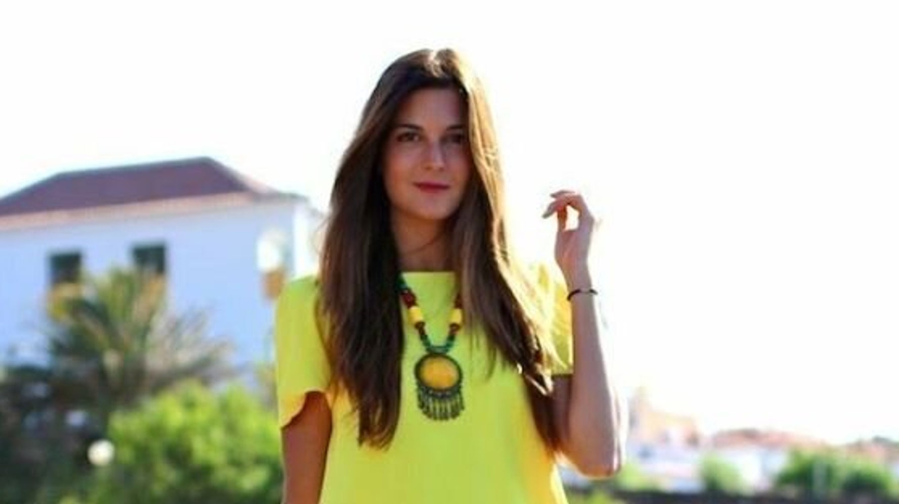 11 robes jaunes parfaites pour affronter la chaleur (PHOTOS) HuffPost