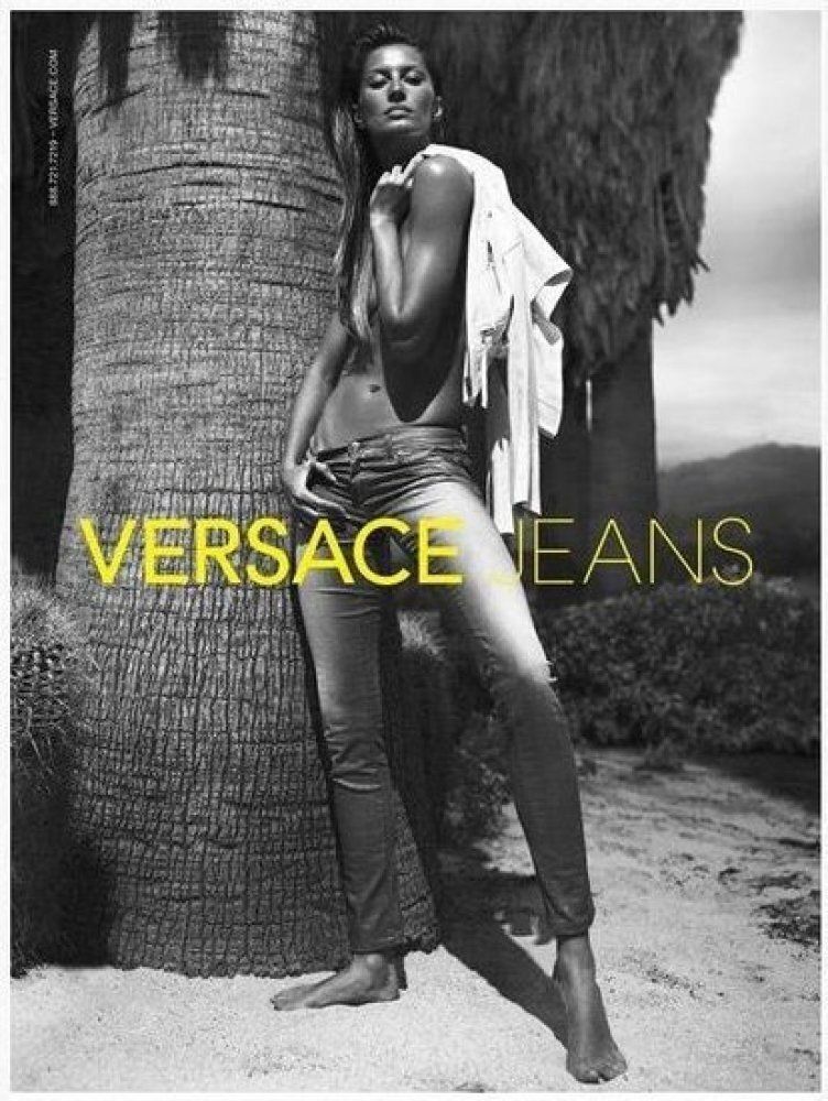 Les jeans Versace, en 2012